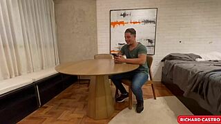 Tive Ereção Vendo Esposa Gozando Na DP Com Melhor Amigo