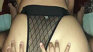 Nestašna snaja u seksi rublju obožava moj veliki kurac