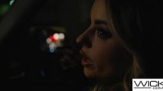 Smokin Hot Anna Claire Clouds Gets Her Pussy Licked