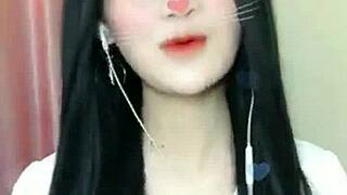 Gái Việt Xinh Livestream Uplive