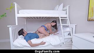 stepbro admits his cock right into her tight collegiate slit - orgyfamily