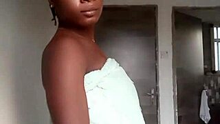 she does beautiful fetish things