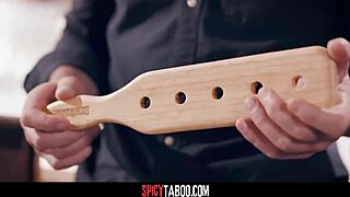 Padrastro Pervertido Folla Duro a su Hijastra 😈