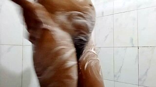 hey, this married woman wants her pussy destroyed while she's bathing 😈