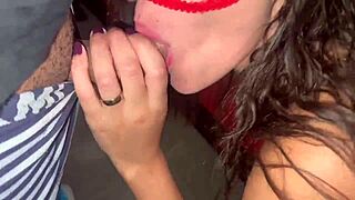 dividi minha esposa com o colega do trabalho deixei fuder ela no pelo