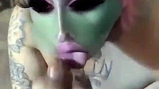Intense deepthroat sucking by slutty alien