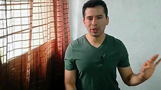 Hey, mature man gets penetrated by bisexual taxi driver with girlfriend.