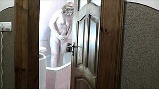 Blonde babe masturbates while roommate watches 😏