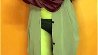 beautiful muslim hijab woman wants to be pregnant hindi audio sex video