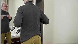 helping hand turns messy for oldhans fuck