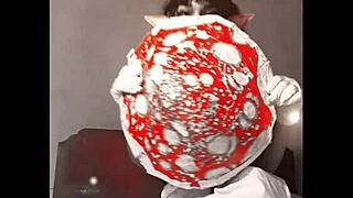 bonneyuwu - 10 05 elfa mostrando su ropa interior a su padrastro