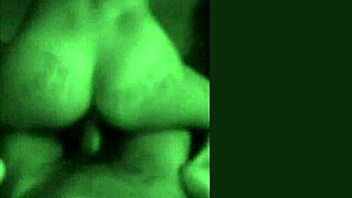 Veneca cojiendo de espalda al hermanastro