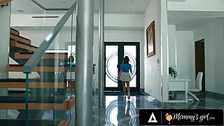 Nearsighted Milf Lexi Luna Boldly Fucks Hailey Rose