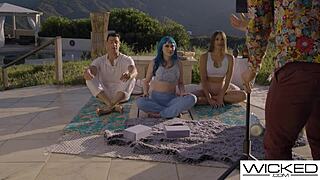 Jewelz Blu & Giselle Blanco's Hot Sex Tape To Create Scandal With Deepthroat And Riding