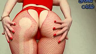 Juicy Ass Twerking Right Here!