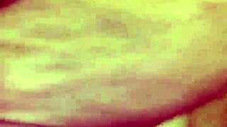 More bath time fun with some solo fingering. Enjoy the splash! 😊