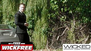 omg, vanna bardot is blindfolded and riding that dick so sloppy 😍