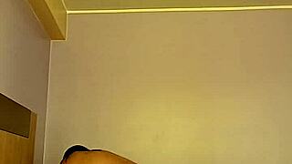 Engage A Mi Esposo Con Taxista Que Me Ofrece Sacarle La Leche Por Todo Lo Que Hizo En El Dia