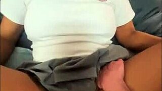 Sexo con mi hermanastra colegiala me vengo adentro de ella