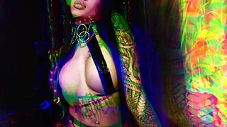 Tattooed goth lacey jayne moans load while fucking hard