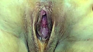 i'm spreading my wet pregnant cougar ass cheeks wide