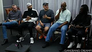 大奶金发妹轮奸被狂内射😏