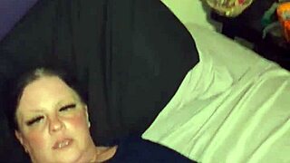 Resaboo pussy gets a big cream pie 😍