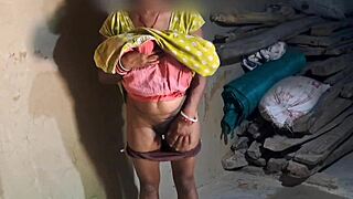 tamil couple's quick fuck feels so intense