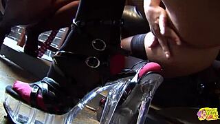 In an incredible lesbian orgy cute girls cum hard in nightclub 😍