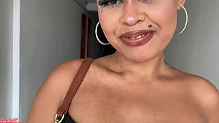 Garota infiel num menage a trois com homens mais velhos