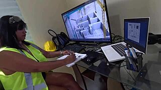 Imagining Workers Fucking Her Pussy