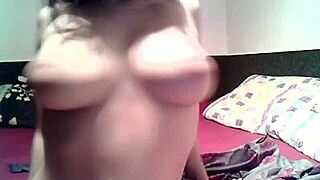 Antonia Sainz Webcam Playing With Her Boobs And Wet Area