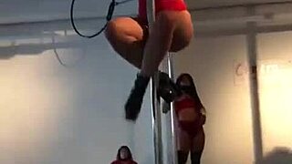 Diosa Argenta Performs Pole Dance in Hospital 😍