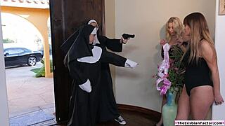 petite teen dovefucking and ass licking big tits lesbian milf