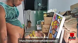 casada querendo a pica grande do vizinho completo