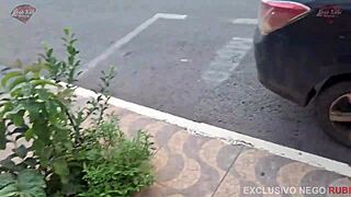 soltei minha esposa da coleira e olha com quantos ela deu a buceta