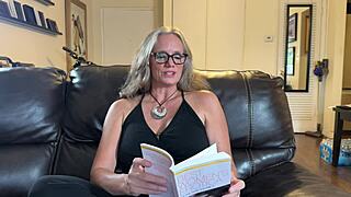 hey nina nite readin this for ya cutie in fishnets next door style