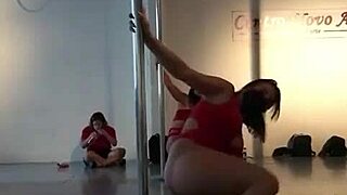 Diosa Argenta Performs Pole Dance in Hospital 😍