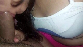 mi garganta profunda recibiendo tu pene completo y tu semen caliente