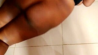 pinky’s tight pussy stretches wide while bangboss strokes his monster cock, so yummy 😋💦🍆