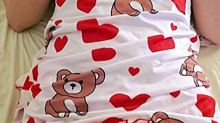 shameless stepsis lets bro rub her wet pussy till his dick slips in deep