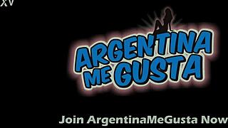 i luv her oily puffy ass twerkin bad