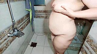Muslim BBW Wife Caught Naked Bathing Big Ass Boobs Pussy Exposed on Hidden Cam Indian Shower Slut Style!