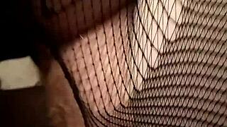 ginger lady's big curves begging for fun