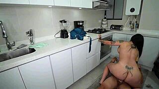 brother-in-law sneaks home seduces wet latina leaves ass cum-filled spooning doggy? 🤔