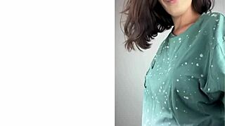 milf mistress admits facesitting fetish on vacation joi pov