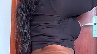 god i love when you eat my ass like that keeps me cumming hard