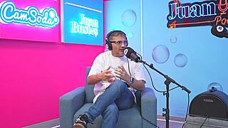 Milf's pussy quivers exploding from intense oral pleasure