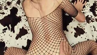 wanna date this open couple and watch them fuck raw?