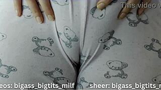 check this juicy camel toe on curvy latina spreading wet pussy lips and big clit 😍💦👅